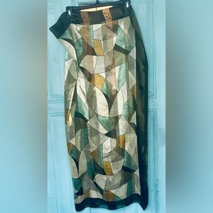 Ladies Green Geometric Pattern silky soft scarf size 40 inches x 40 inches